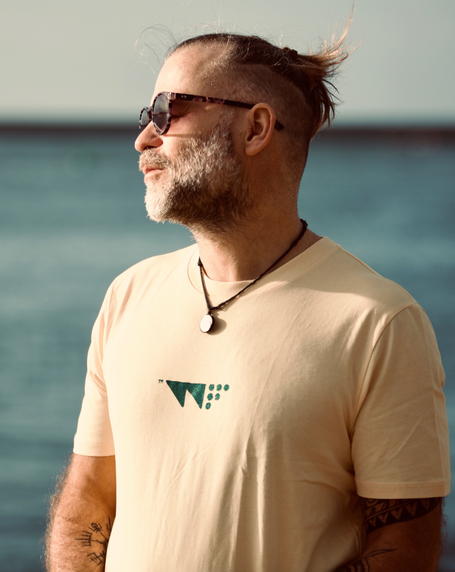 WF LOGO T _ man