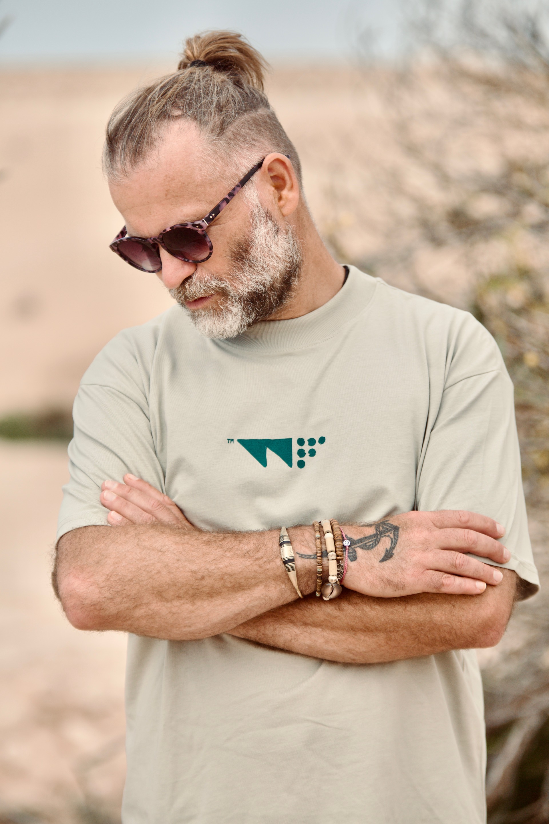 WF LOGO T _ man